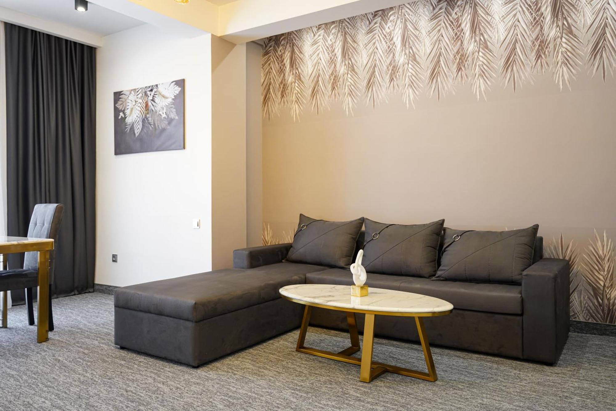 Dynasty Hotel & Spa Erywań Zewnętrze zdjęcie